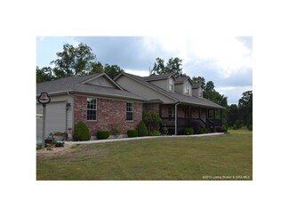 3399 E Shanda Ln, Leavenworth, IN 47137
