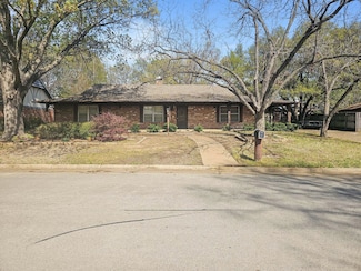 1807 Elm Crest Dr, Arlington, TX 76012