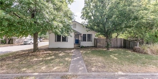 1017 E 23rd St, Bryan, TX 77803