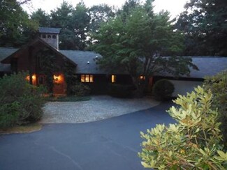 12 Arrowhead Dr, Paxton, MA 01612