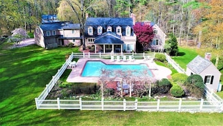 40 Bogastow Brook Rd, Sherborn, MA 01770