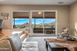 1318 E Echo Ln, Phoenix, AZ 85020