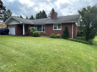 124 Oriole Ave, Indiana, PA 15701