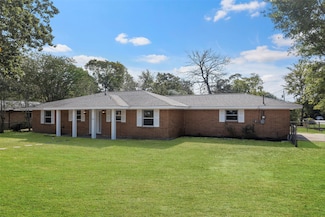 209 Moss Hill Ln, Conroe, TX 77303