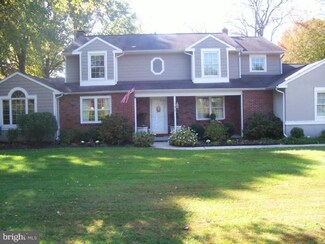 145 Munn Ln, Cherry Hill, NJ 08034