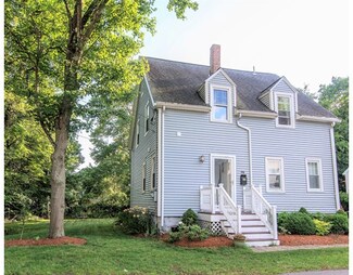 98 Sanford St, Melrose, MA 02176