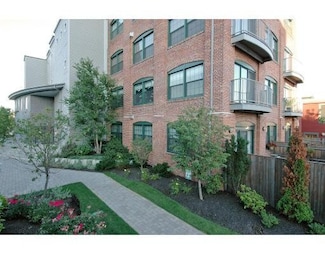 210 Broadway Unit 202, Everett, MA 02149