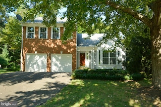8204 Cherry Ridge Rd, Fairfax Station, VA 22039