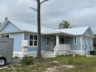 524 N Raphael Rd, Defuniak Springs, FL 32433