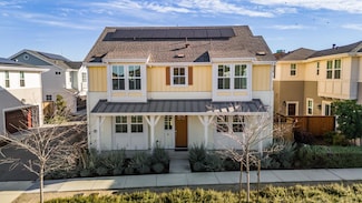302 Caulfield Ln, Petaluma, CA 94954