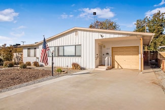 2634 W Iris Ave, Visalia, CA 93277