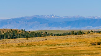 28 Ash Creek Rd, Sheridan, WY 82801
