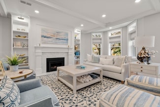 189 Babcock St Unit 1, Brookline, MA 02446