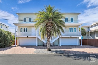 605 6th St, Tybee Island, GA 31328