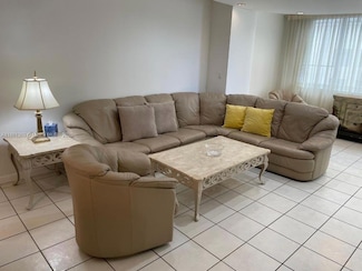 5005 Collins Ave Unit 424, Miami Beach, FL 33140