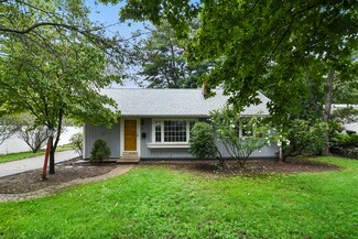 9 Foster St, Danvers, MA 01923
