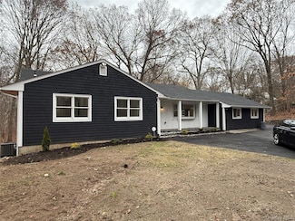 150 Remsen Rd, Wading River, NY 11792