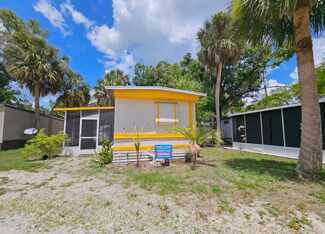 1846 Powell Dr Unit 4, North Fort Myers, FL 33917