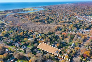 88 Pantigo Rd, East Hampton, NY 11937