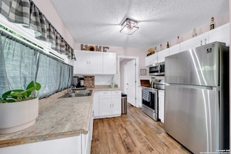 8239 Glen Lark, San Antonio, TX 78239