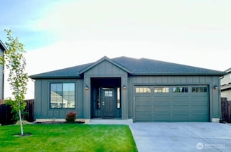603 Cardinal Ave, Winlock, WA 98596
