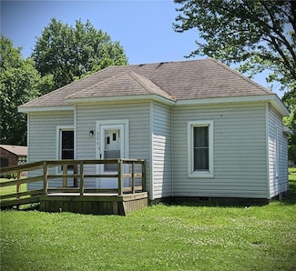 306 E Palmer St, Arma, KS 66712