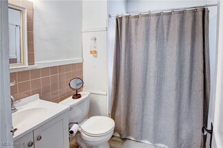 8422 Rosewood Ave, Cleveland, OH 44105