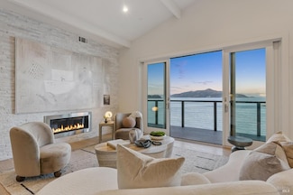 4 Bulkley Ave, Sausalito, CA 94965