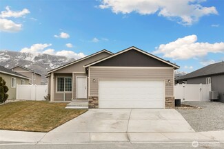1467 Denny Place, Rock Island, WA 98850