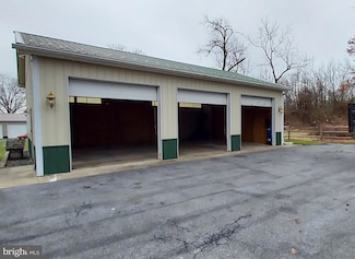 128 Maugers Mill Rd, Pottstown, PA 19464