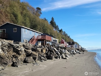 10-H S Beach Dr, Everett, WA 98206