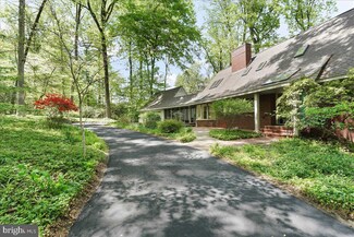 17 Walnut Ridge Rd, Wilmington, DE 19807