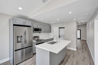 2614 W 65th St, Hialeah, FL 33016