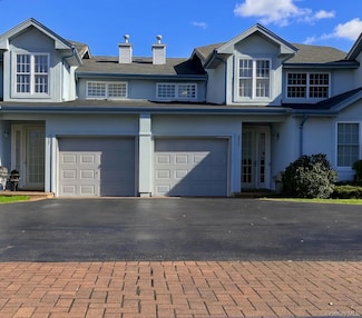 445 Bardini Dr Unit 445, Melville, NY 11747