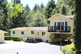 350 Mountain View Dr, Garberville, CA 95542