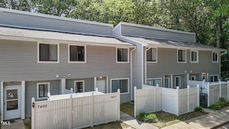 7407 Sandy Creek Dr, Raleigh, NC 27615