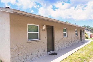 5431 & 5435 Beach St, New Port Richey, FL 34652