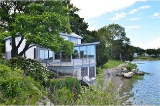 12 Causeway Rd, Hingham, MA 02043