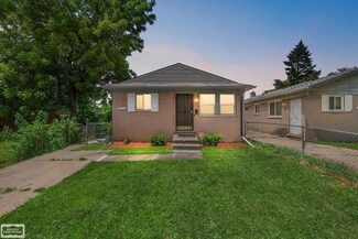 19319 Algonac St, Detroit, MI 48234