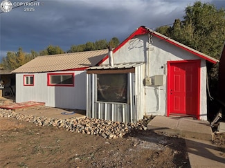 1020 Oak Creek St, Florence, CO 81226