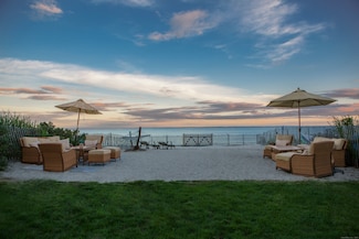 1987 Fairfield Beach Rd, Fairfield, CT 06824