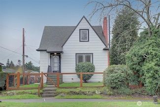 4415 SW Juneau St, Seattle, WA 98136