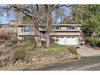 17585 Kirkwood St, Gladstone, OR 97027