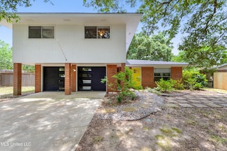 103 Palm Ave, Pass Christian, MS 39571