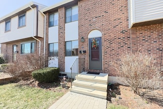 399 Pond St Unit F9, Braintree, MA 02184
