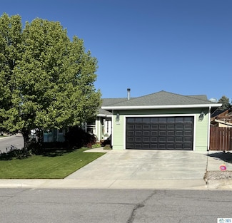 1265 Shadow Mountain Dr, Susanville, CA 96130