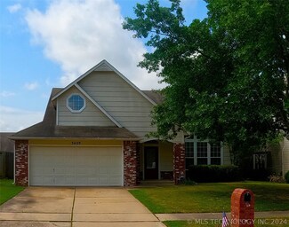 3409 W Fort Worth St, Broken Arrow, OK 74012