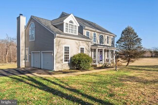 16072 Jonella Farm Dr, Purcellville, VA 20132