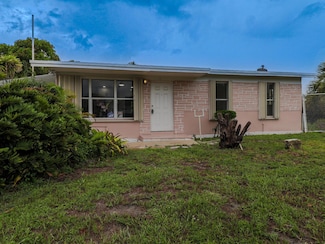 1315 7th St, West Palm Beach, FL 33401