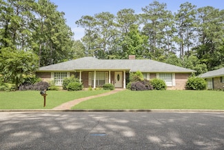 1504 Ridgewood Dr, Columbia, MS 39429